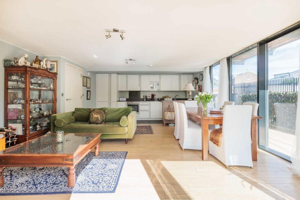 Main image of property: Great West Road, Hammersmith