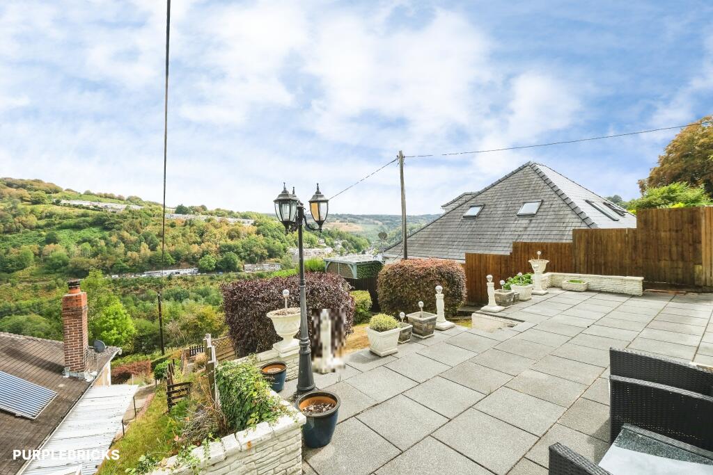 House in Crumlin, Caerphilly - More