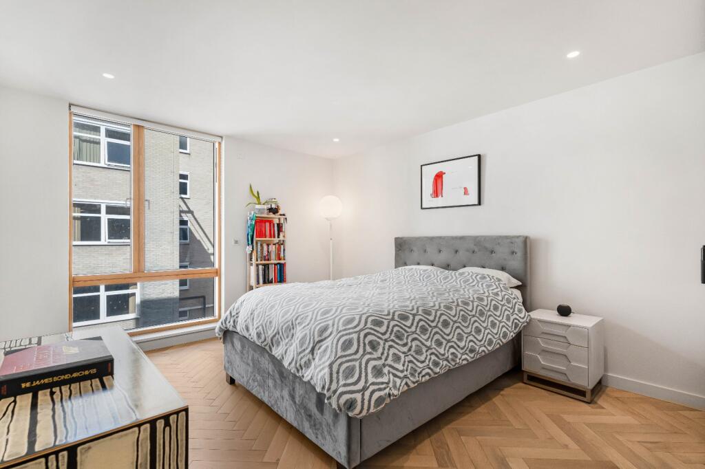 Apartment in London - View 3