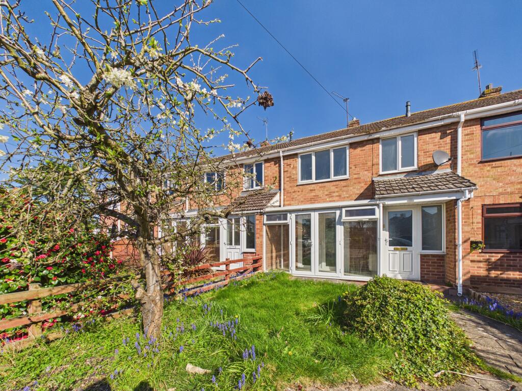 Main image of property: Dove Rise, Hilton