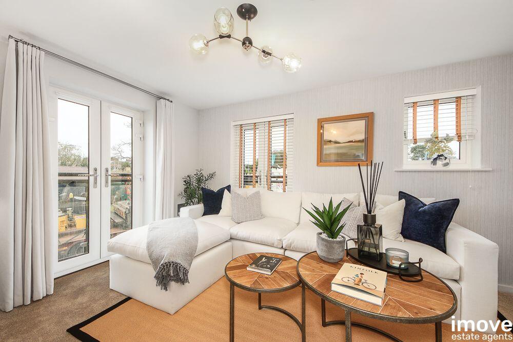 House in Torquay - More