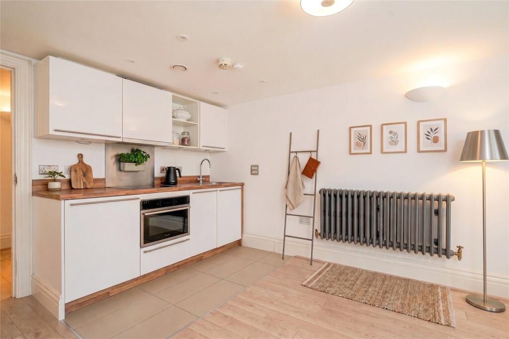 Main image of property: Battersea Park Road, London, SW11