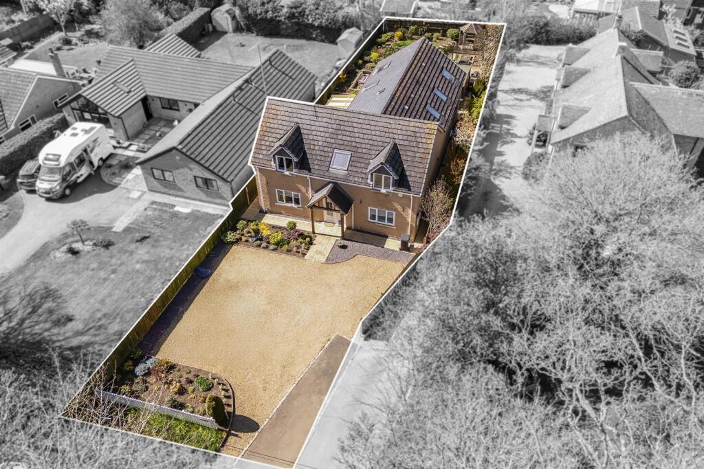 Main image of property: Preston Capes Road, Newnham, Daventry, NN11