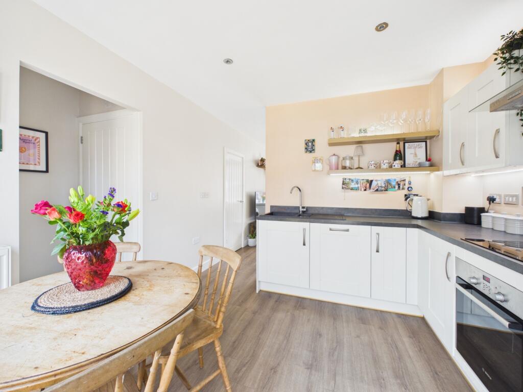 House in Northampton, Boughton - View 5