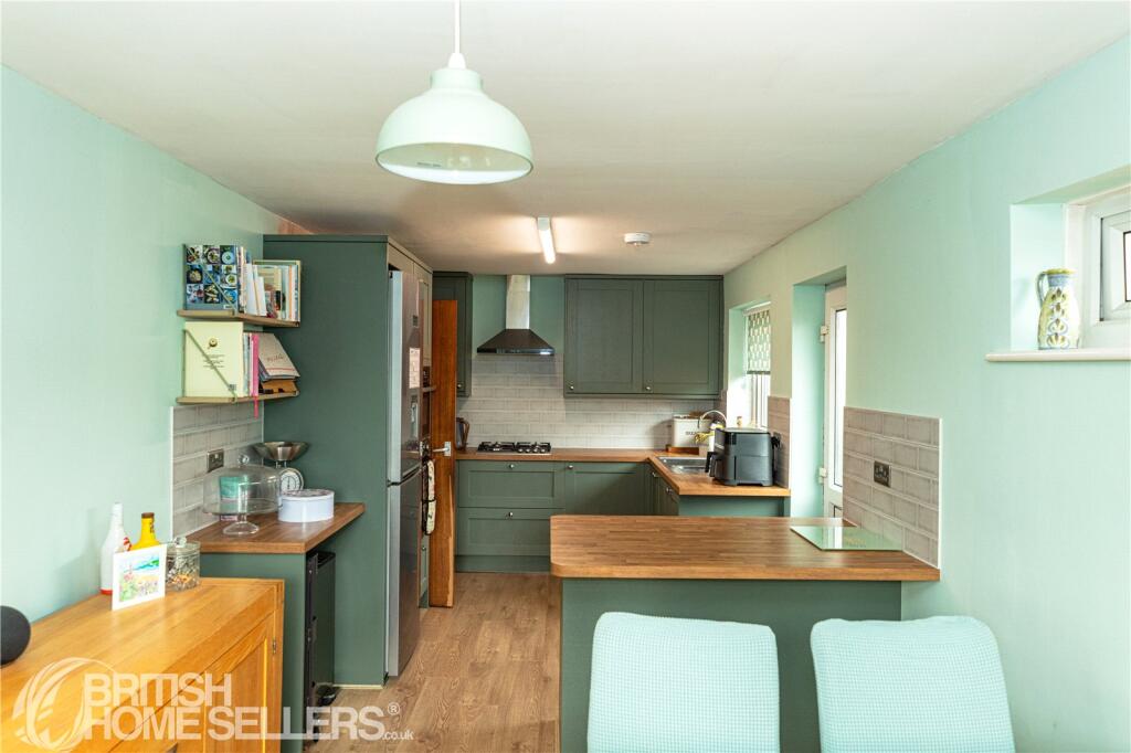 House in Huddersfield - View 4