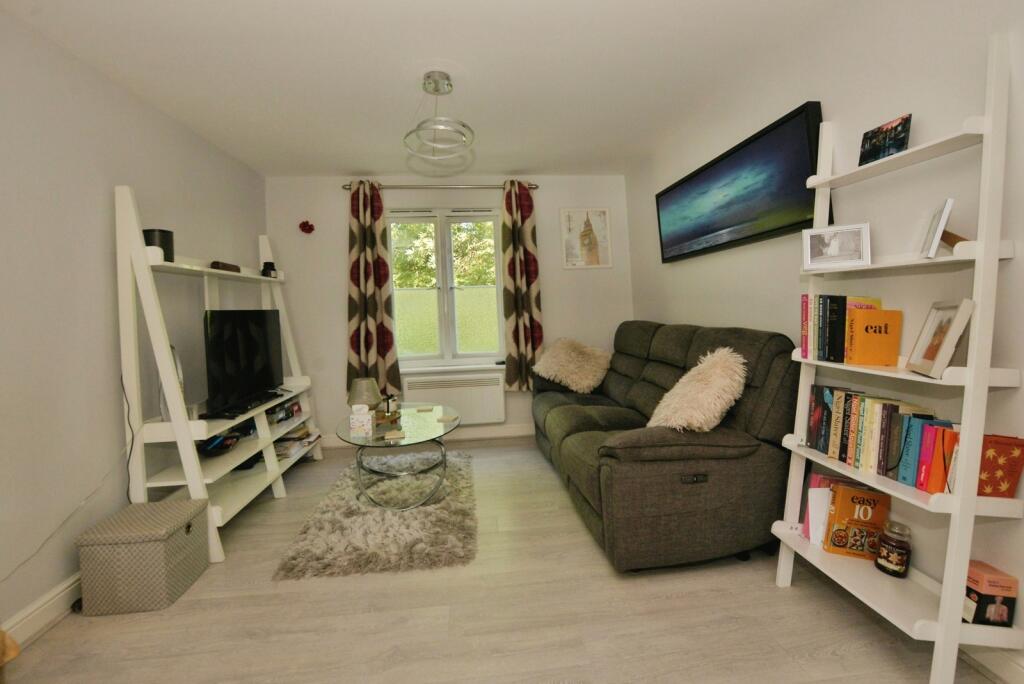 Apartment in Tonbridge - View 4
