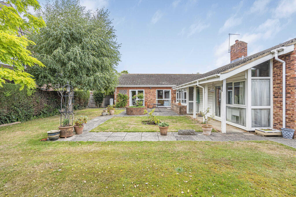 Main image of property: Ashtead