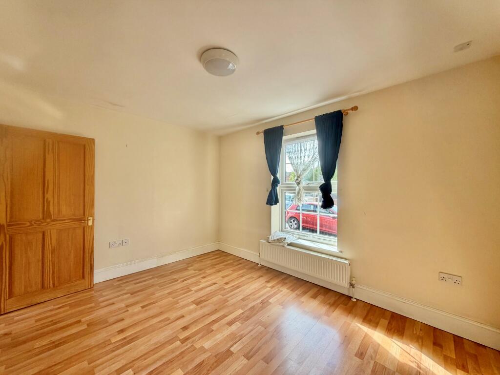 House in Eastleigh, West End - View 5