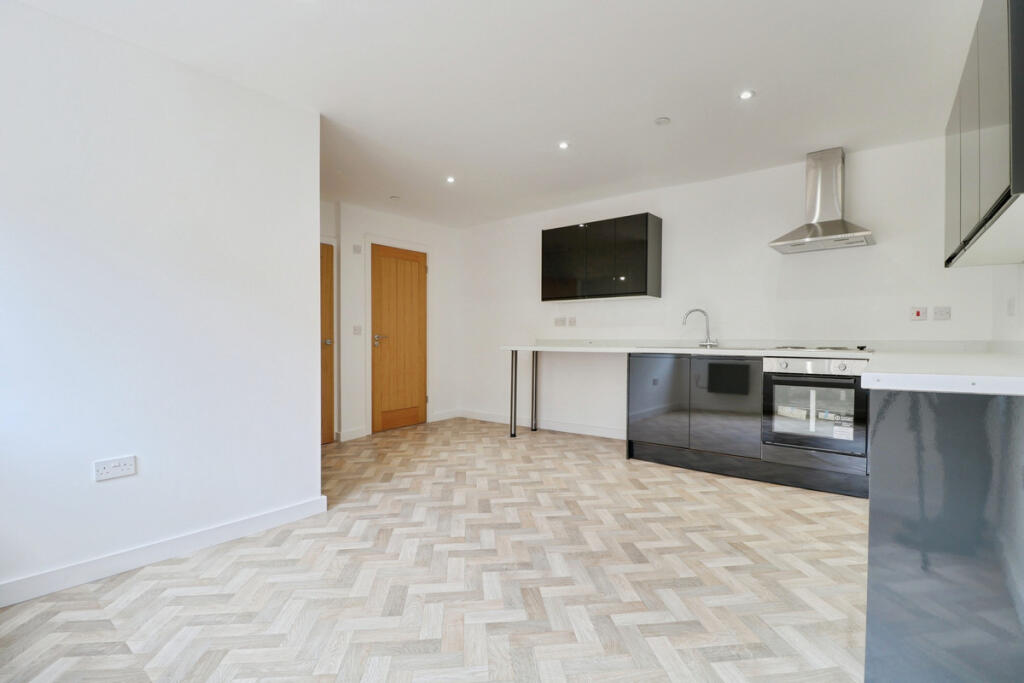 House in Southend-on-Sea - View 3