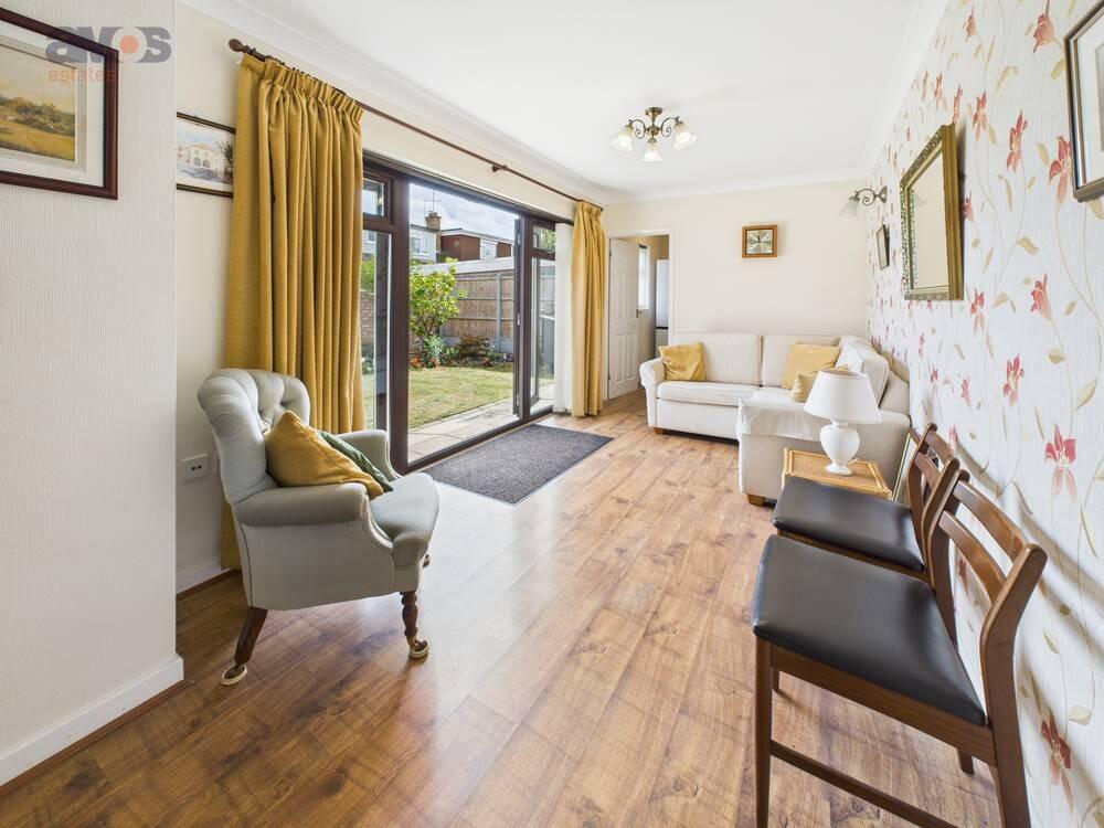 Mapledene Avenue, Hullbridge,  Essex photo 4