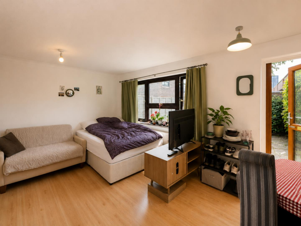 Main image of property: Birch Close, London