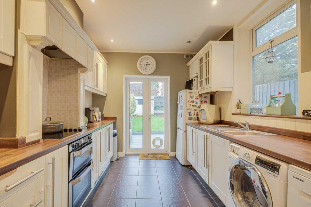Fairfax Drive, Westcliff-on-sea, SS0 photo 2