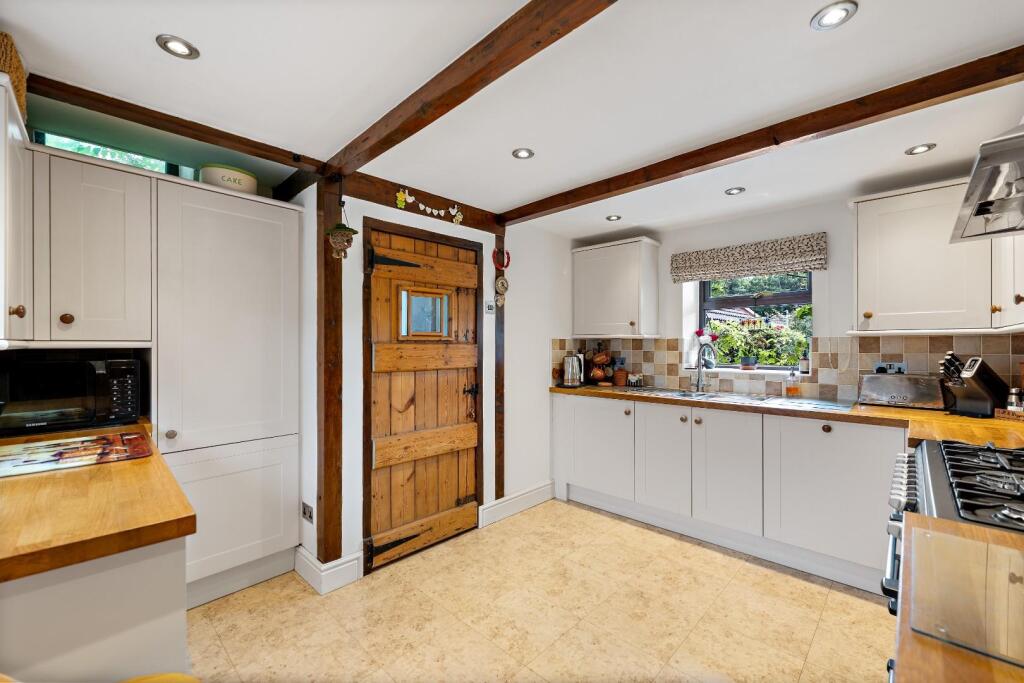 House in Chesterfield, Hady, Spital - View 5