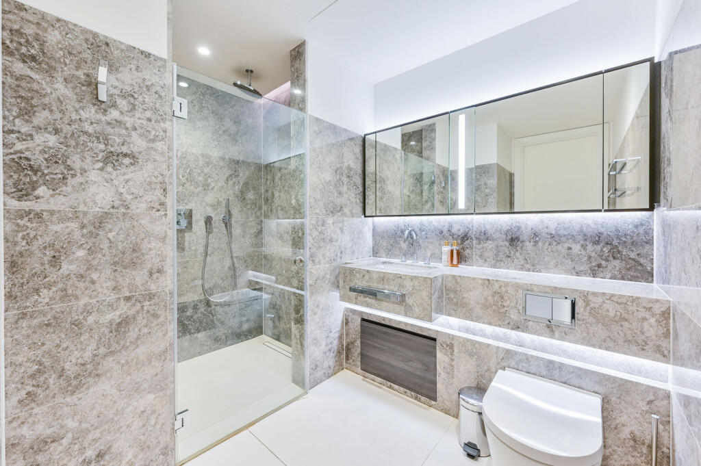 Apartment in London - View 5