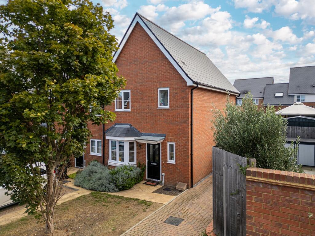Main image of property: Sun Marsh Way, Gravesend, Kent, DA12 2FE