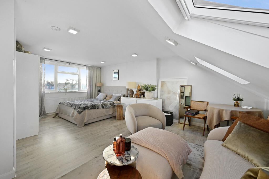 Main image of property: Bowes Road, London, W3