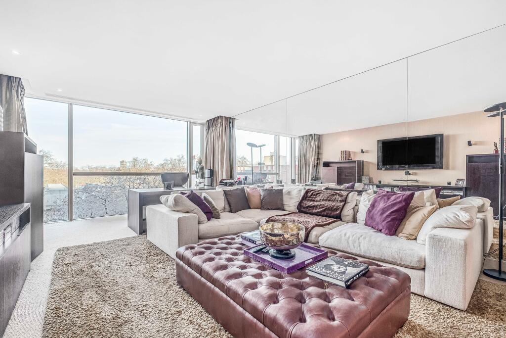 Apartment in London, Knightsbridge - View 3