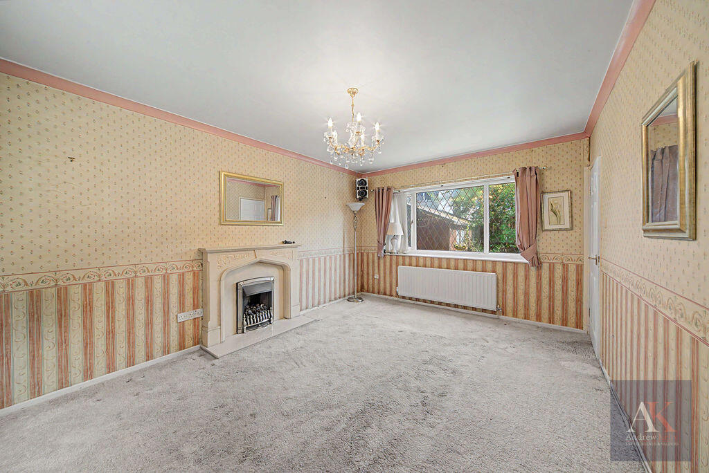 Springfield Lane, Hurstead, Rochdale, OL16 2RS  photo 2