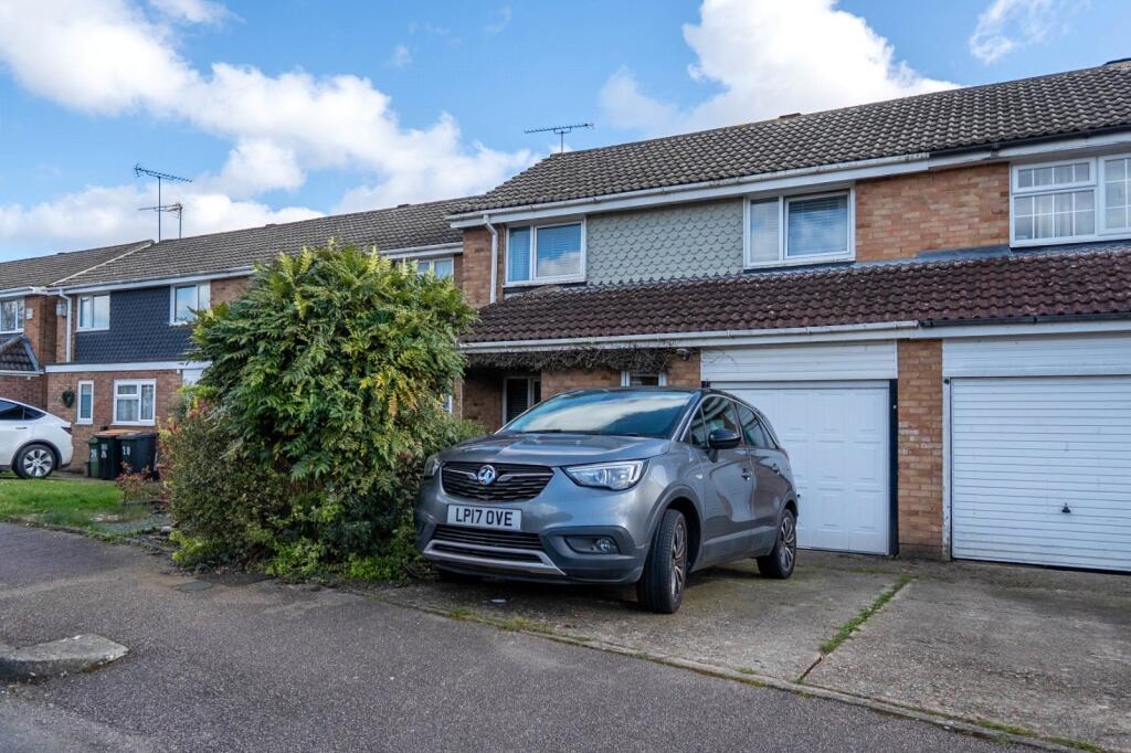 Main image of property: Salters Way, Dunstable, Bedfordshire, LU6