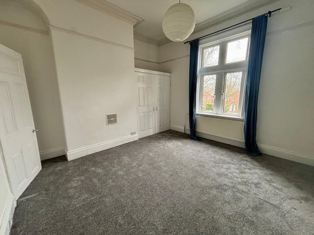 Apartment in Leeds - More