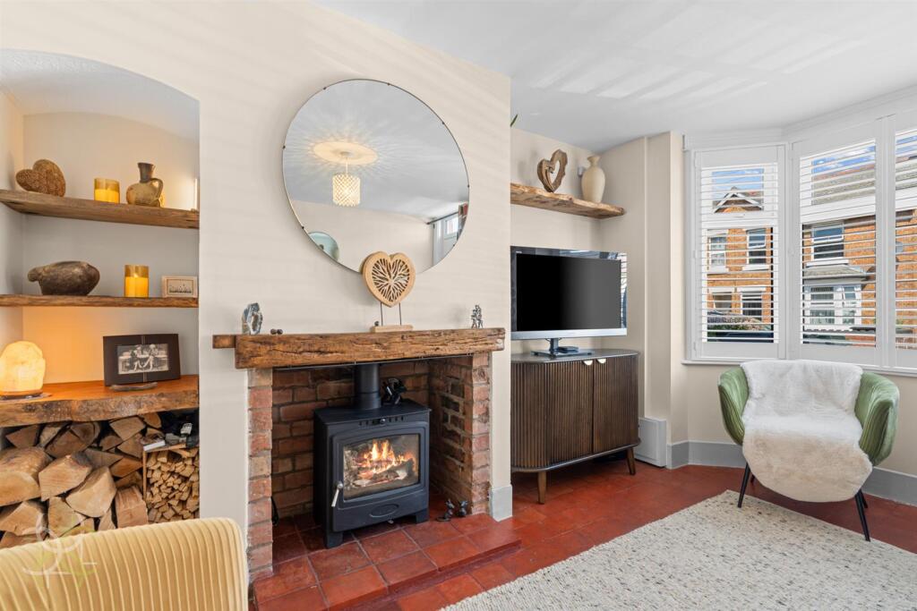 House in Worcester - View 5