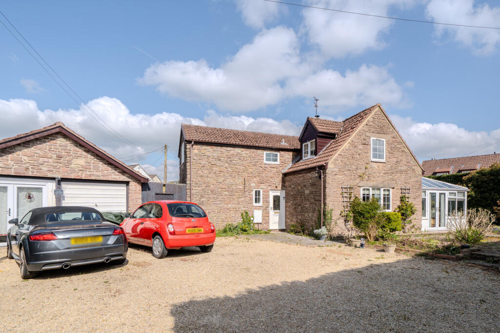 Main image of property: Clanna Road, Lydney, GL15 6