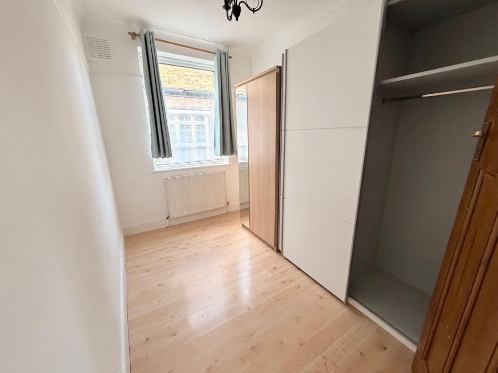 Grosvenor Road, Romford, London, RM7 photo 4
