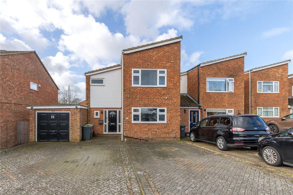 Main image of property: Seaford Close, Luton, Bedfordshire, LU2
