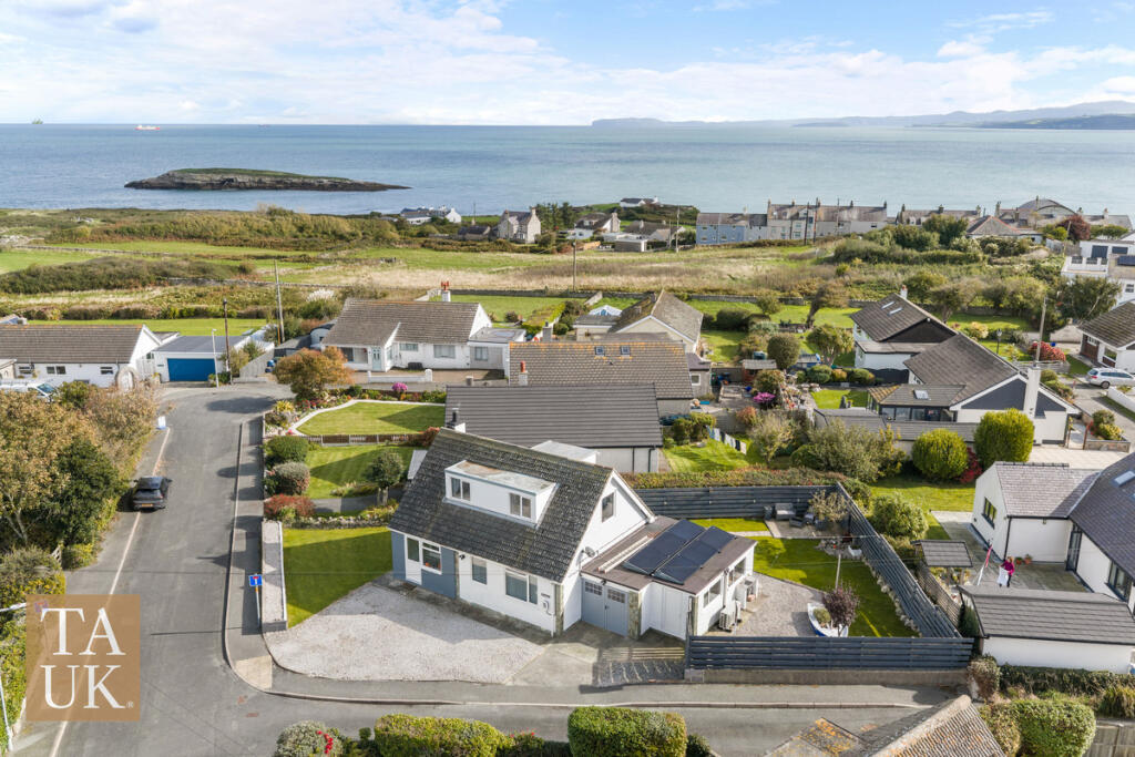 House in Llandudno - View 3