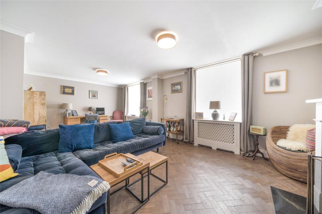 House in London - More
