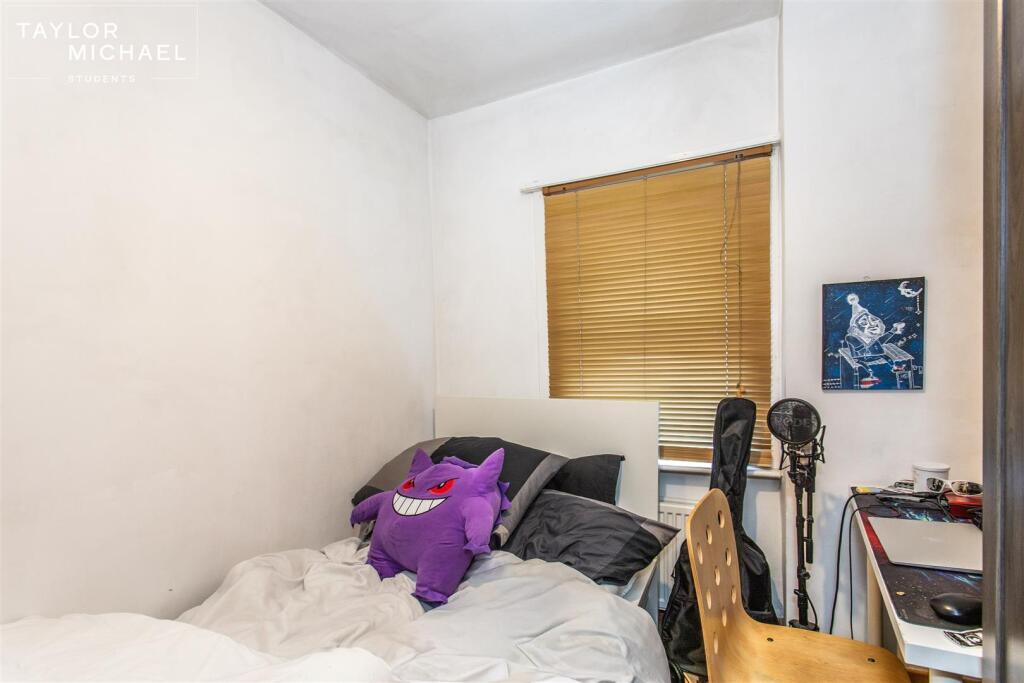 4 bedroom terraced house for rent