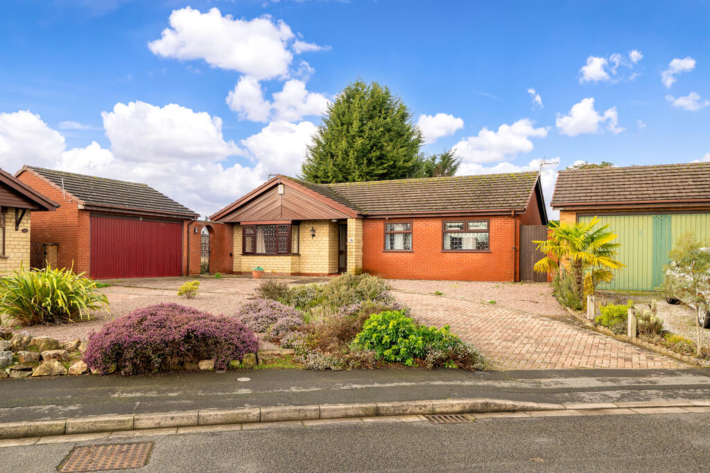 Main image of property: Metheringham Close, Lincoln, Lincolnshire, LN6 3YP