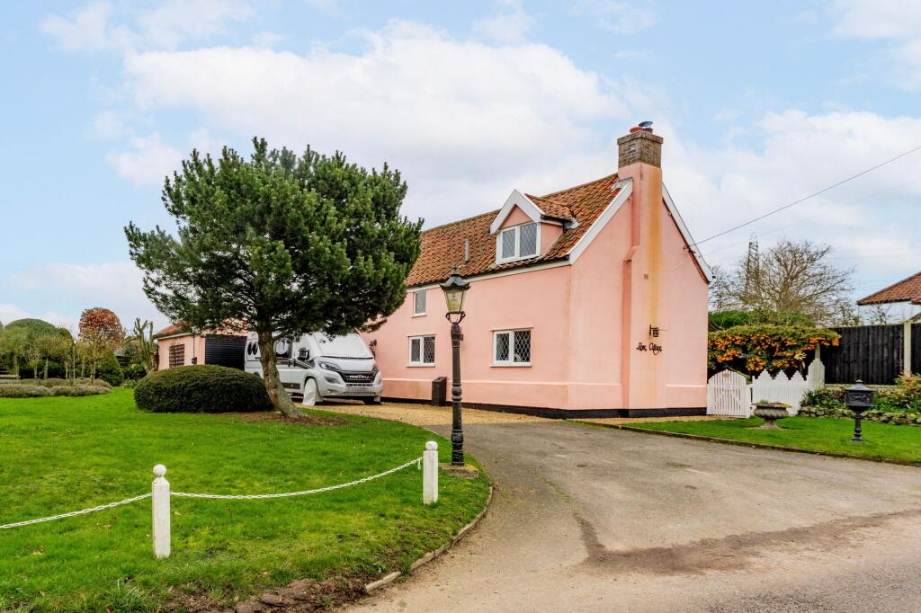 Main image of property: Audley End, Burston
