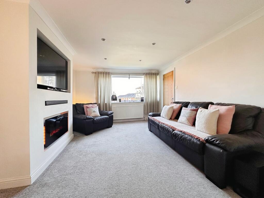 House in Leeds, West Yorkshire - More