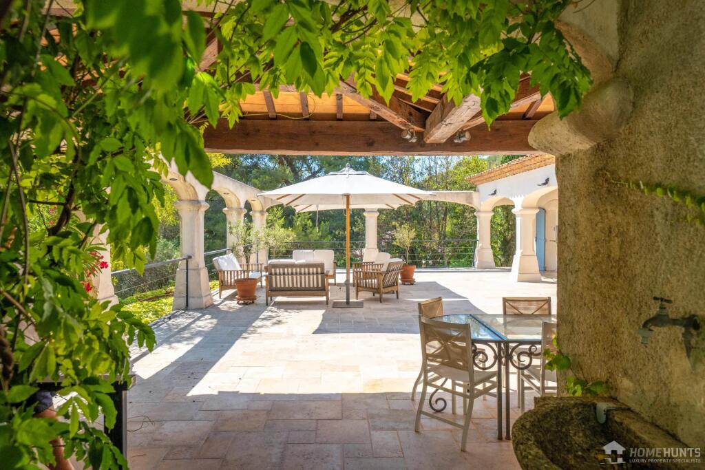 Main image of property: Provence-Alps-Cote d`Azur, Var, St-Cyr-sur-Mer