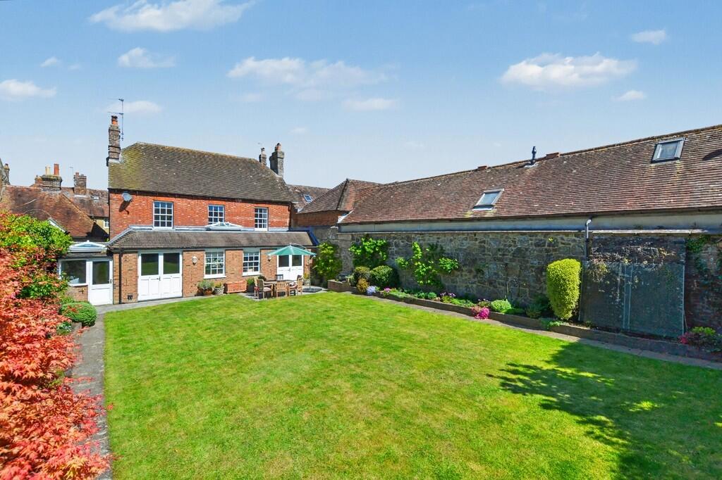 House in Guildford - View 2