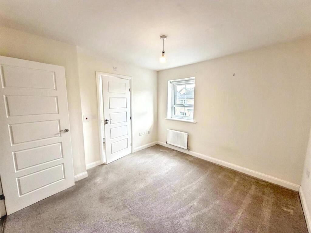 House in Bradford - View 5