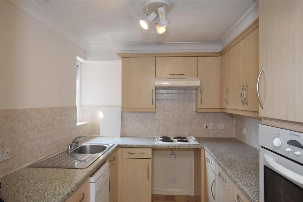 Apartment in London - View 3