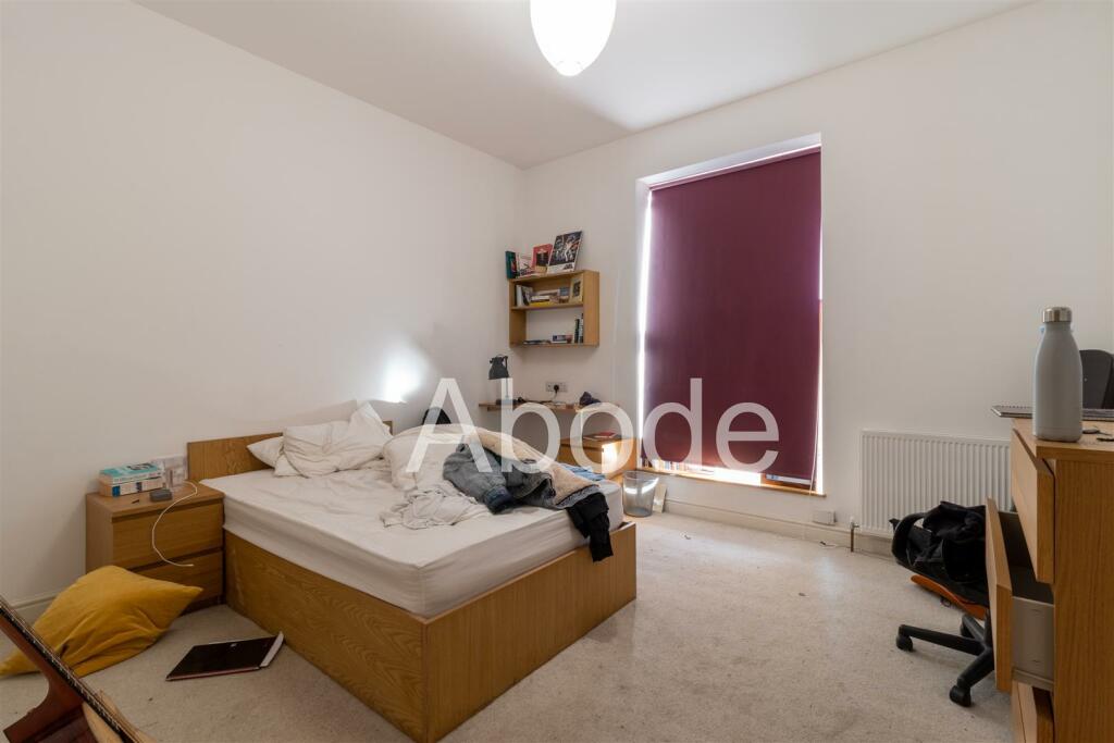 6 bedroom house for rent