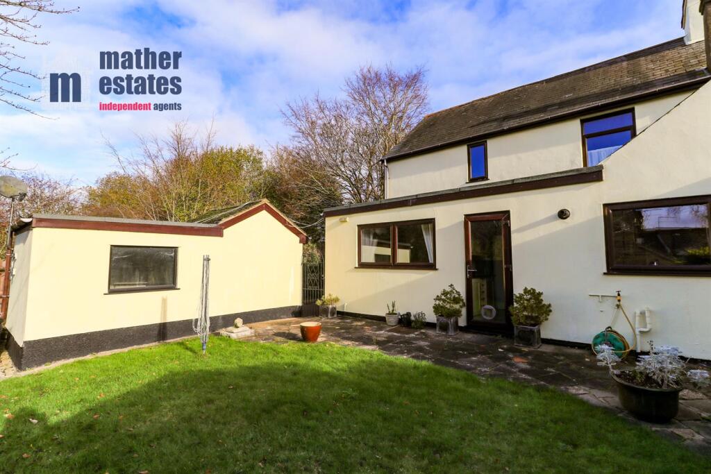 House in Hatfield, Nast Hyde - View 4