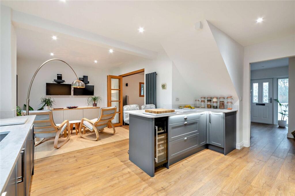 Main image of property: Crookham Hill, Crookham Common, Thatcham, Berkshire, RG19