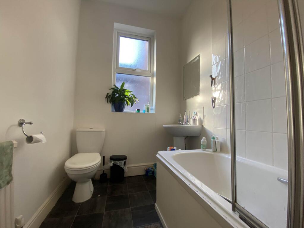 House in Manchester, Greater Manchester - More
