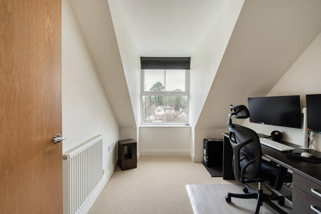 Apartment in Warwick, Myton Park - View 6