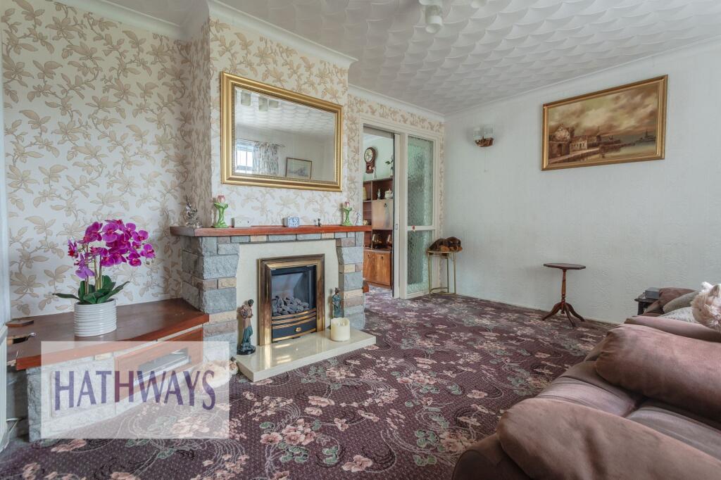 House in Newport - View 5
