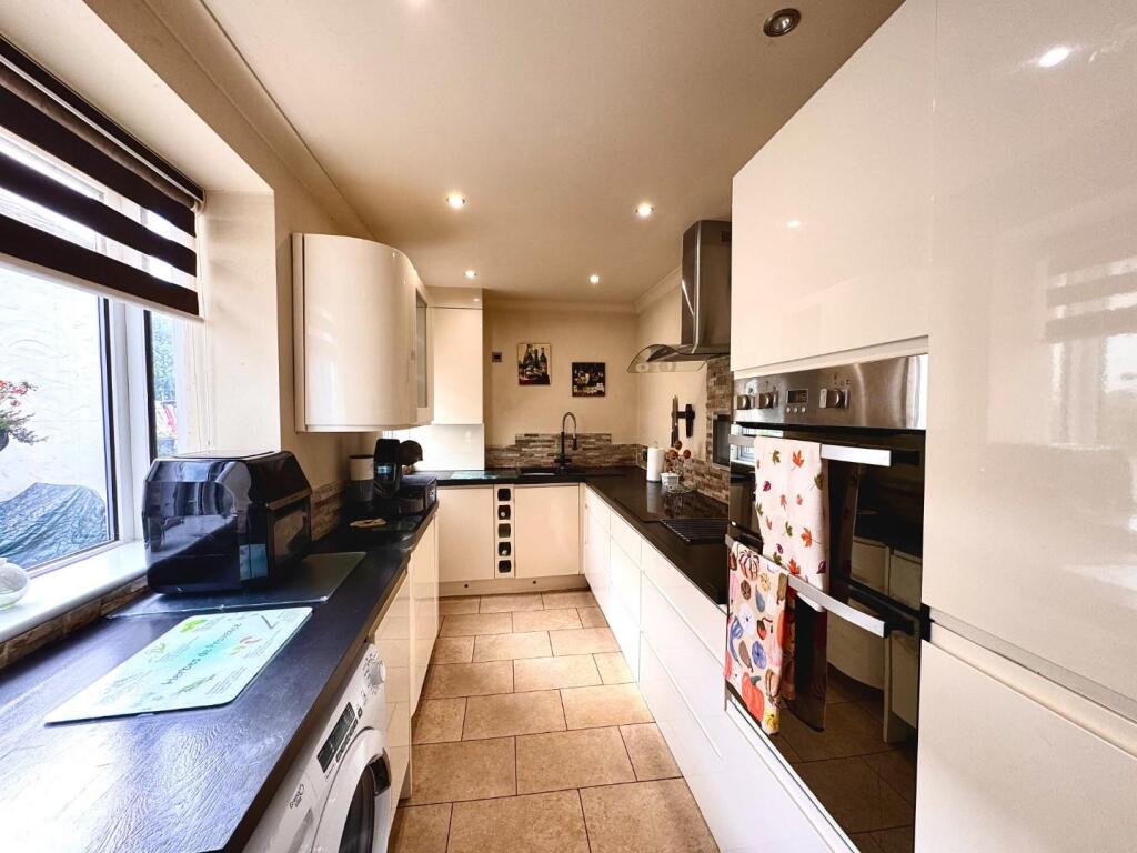House in Burnley, Pike Hill, Brunshaw - More