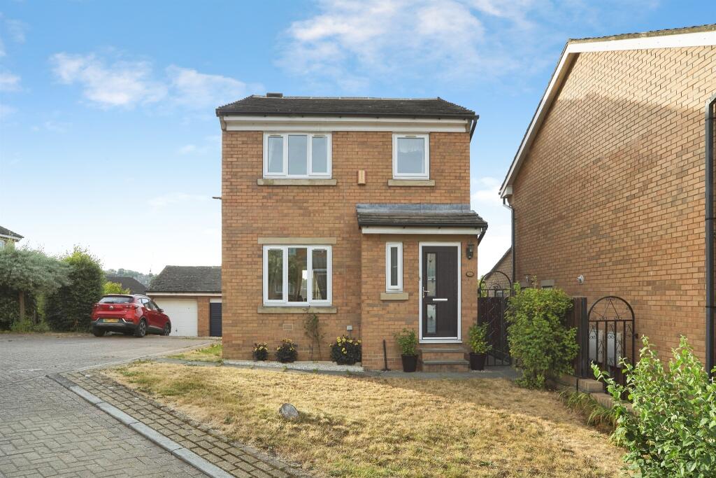 Main image of property: Roundhead Fold, Apperley Bridge, Bradford