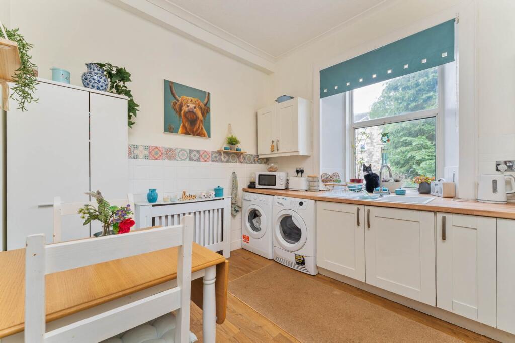 Market Place, Kilmacolm - View 5