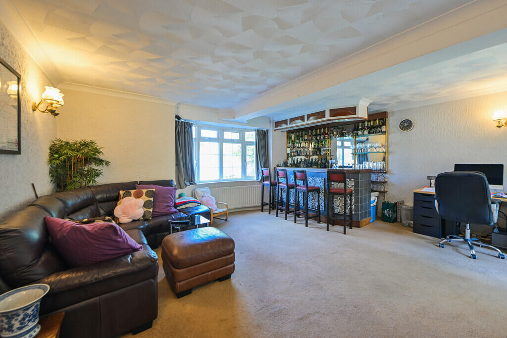 House in Portsmouth - View 3