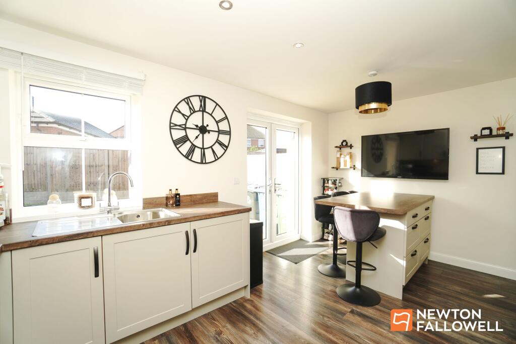 House in Rushcliffe, The Skylarks, East Leake - More