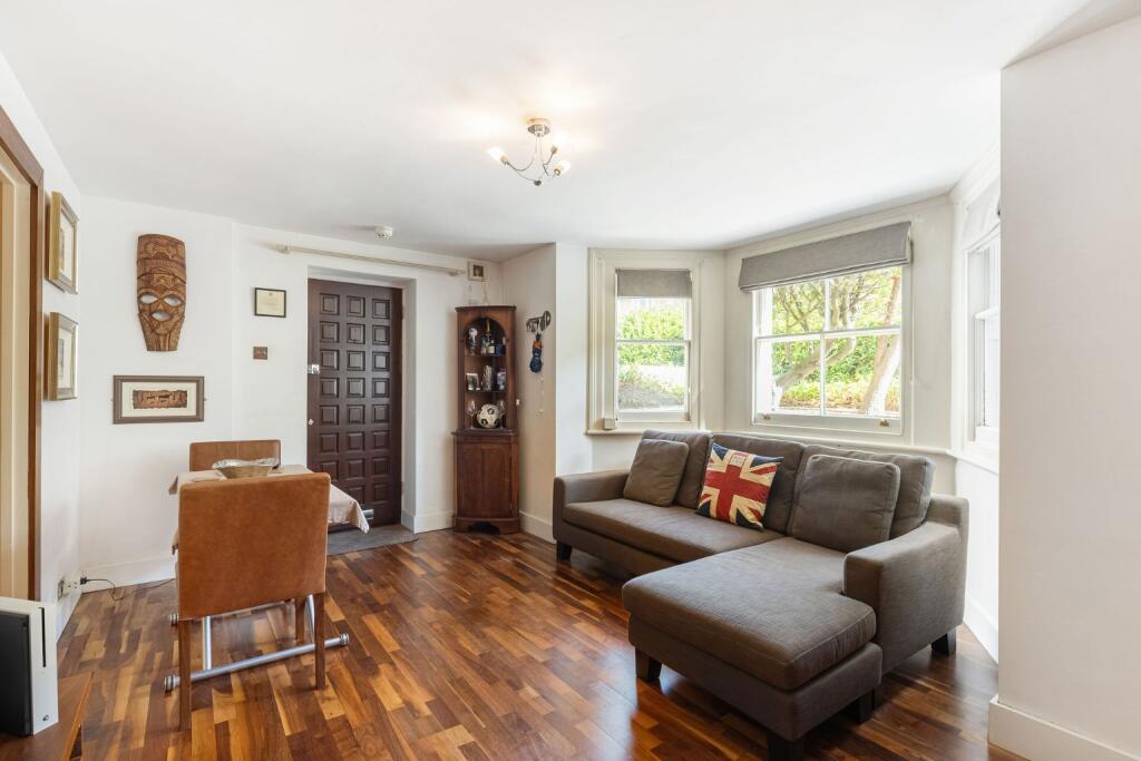 Apartment in London - View 2